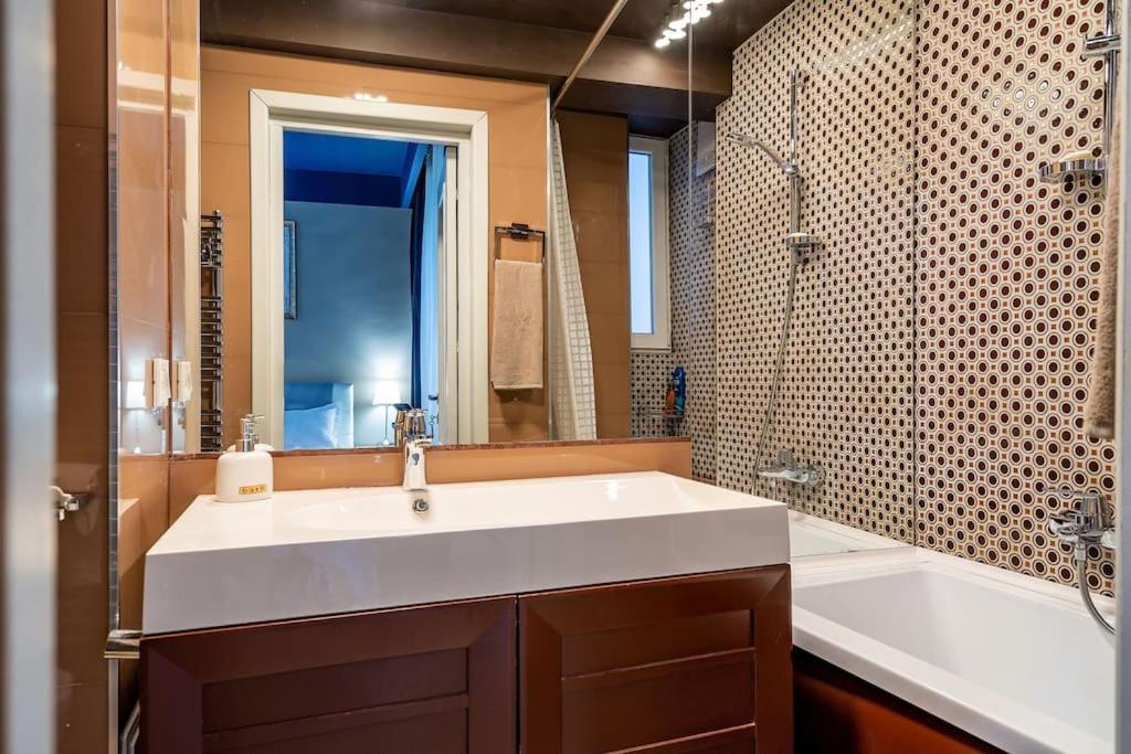 Modern - Central Apartment Βουκουρέστι Εξωτερικό φωτογραφία